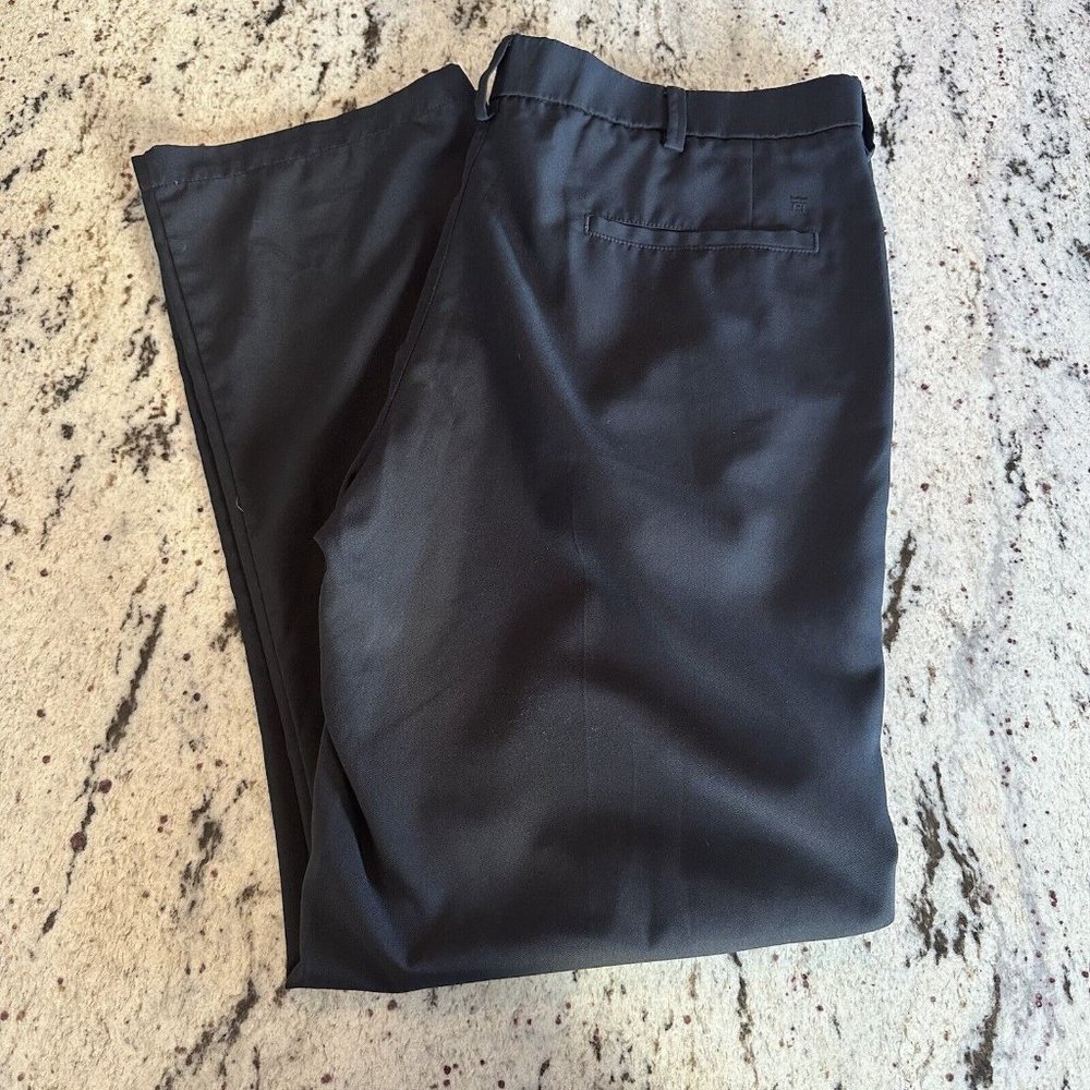 Haggar Dress Pants Straight Fit 38W 32L‎